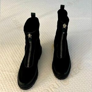 NWOT Sam Edelman Boots